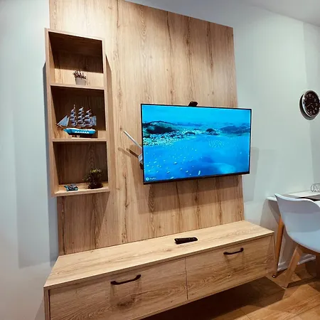Blue Luxury Apartment *